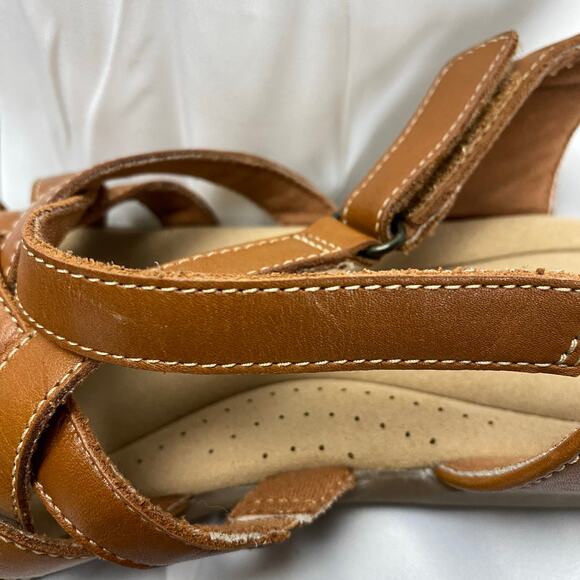 Clarks Collection Women's Comfort Fisherman Sandals Tan Leather Size 8  L:9.5" - Picture 10 of 14